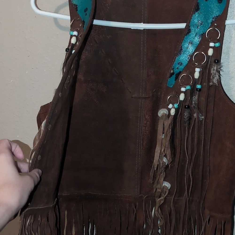 Brown Suede Fringe Vest with Hand Painted Eagle and Feathers - Picture 7 of 8